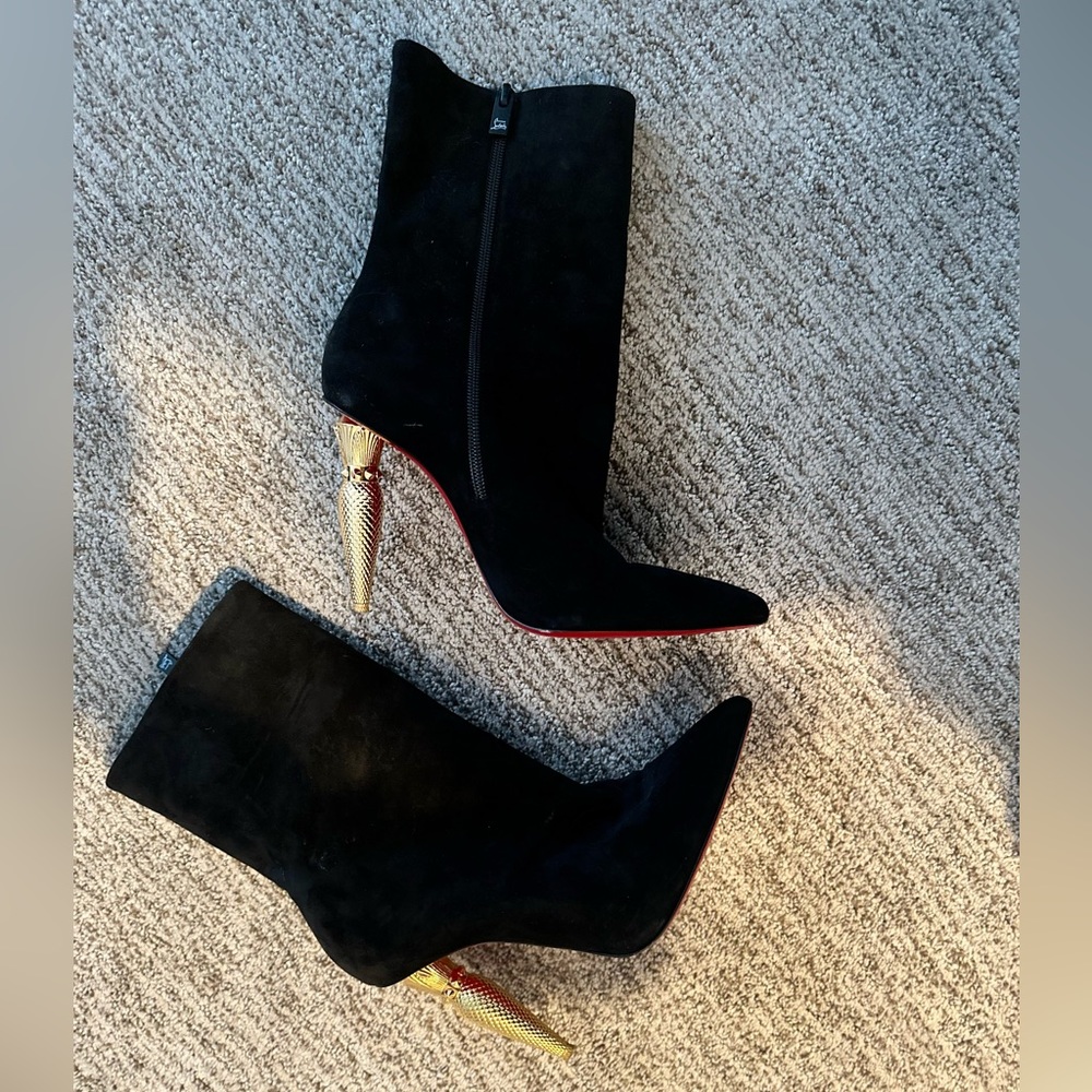 Christian Louboutin Lipbooty Suede Bootie (Women)